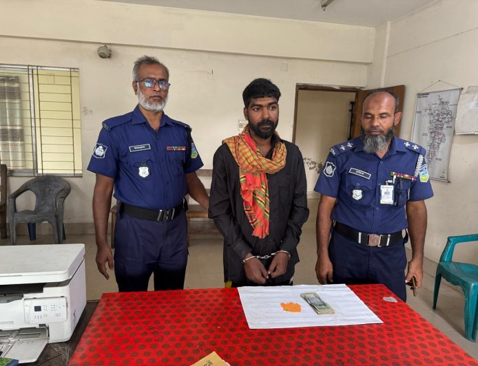 হত্যা, চুরি ও মাদক মামলার পরোয়ানাভুক্ত আসামি গ্রেফতার এবং ১১০ পিস ইয়াবা ও নগদ টাকা উদ্ধার
